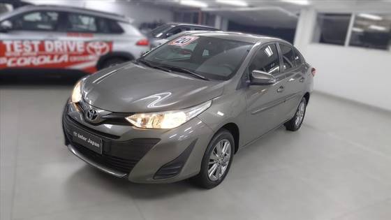 TOYOTA YARIS 1.5 16V FLEX SEDAN XL PLUS CONNECT MULTIDRIVE TOYOTA YARIS 1.5 16V FLEX SEDAN XL PLUS CONNECT MULTIDRIVE